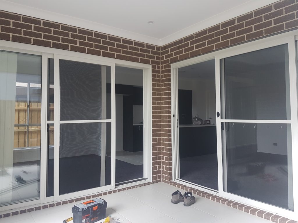 FLYSCREEN MOOREBANK